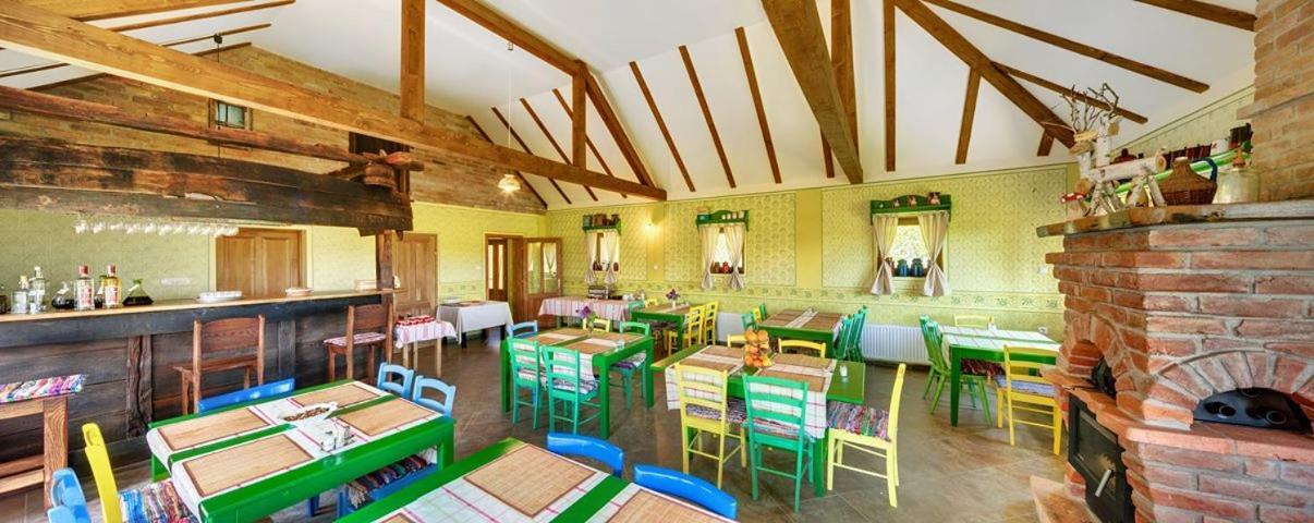 Sobe Kod Baje - Baranjska Kuca Acomodação com café da manhã Karanac Exterior foto