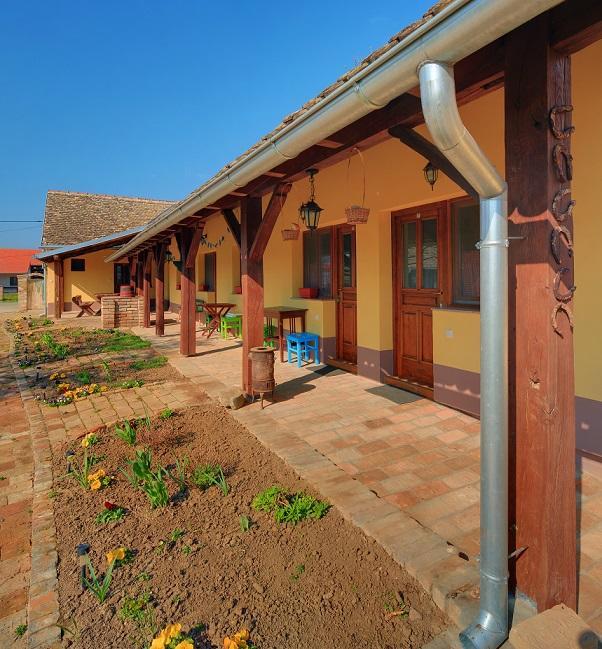 Sobe Kod Baje - Baranjska Kuca Acomodação com café da manhã Karanac Exterior foto